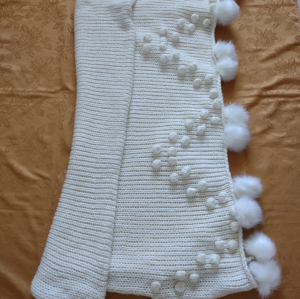Large playful faux fur pom pom knitted throw blanket Madison 88 Anthropologie
